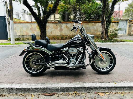 HARLEY-DAVIDSON SOFTAIL FAT BOY 114 